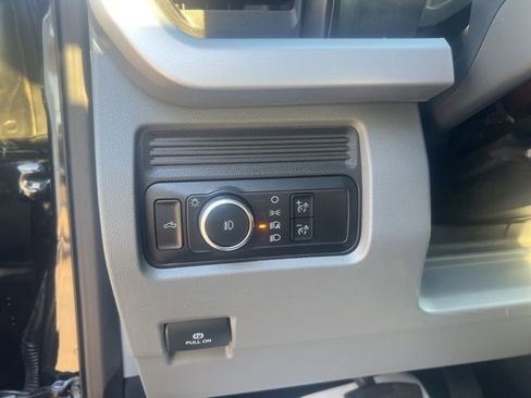 Used 2024 Ford F250 XLT image 19