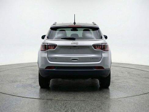 Used 2025 Jeep Compass Limited image 7