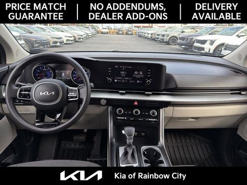 Used 2023 Kia Carnival LX image 16