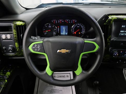 Used 2019 Chevrolet Silverado 1500 Custom w/ Custom Convenience Package AWD/4WD image 22