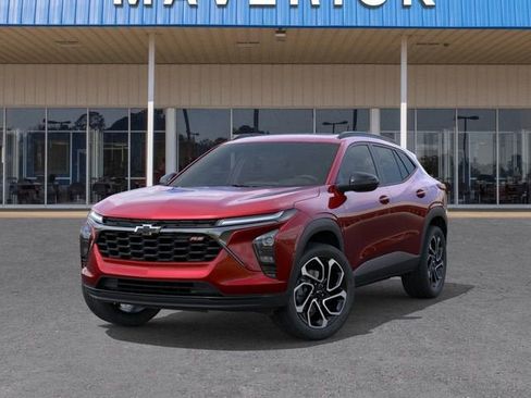New 2026 Chevrolet Trax RS w/ Sunroof Package FWD image 6