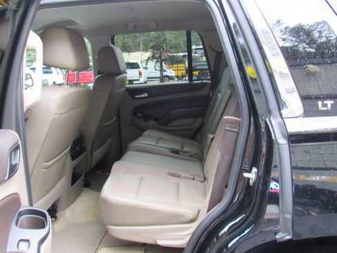Used 2018 Chevrolet Tahoe LT image 15