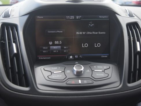 Used 2013 Ford C-MAX SE FWD image 11