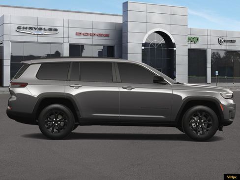 New 2025 Jeep Grand Cherokee L Altitude image 9