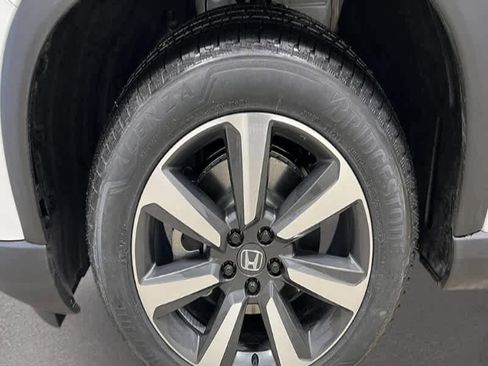 New 2025 Honda Pilot Elite image 11