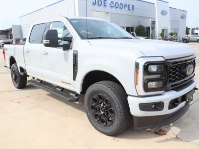 New 2026 Ford F250 Lariat w/ Black Appearance Package