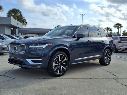 Certified 2024 Volvo XC90 B6 Plus image 3