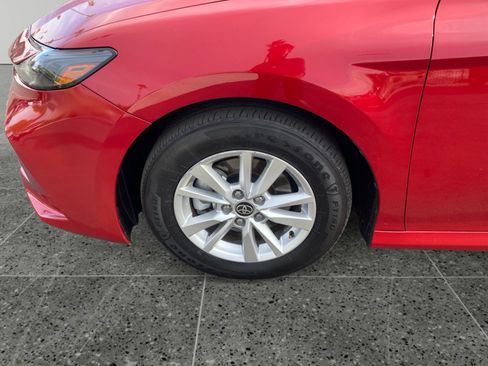 Used 2025 Toyota Camry LE FWD image 14
