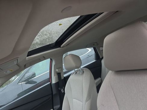 Certified 2025 Honda Accord SE image 3