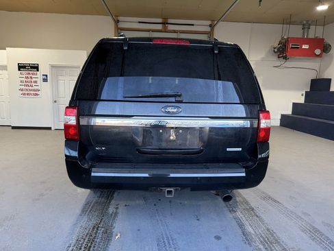 Used 2015 Ford Expedition EL XLT image 4