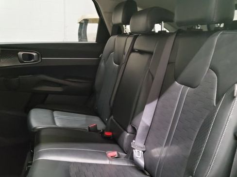 Used 2024 Kia Sorento S AWD/4WD image 24