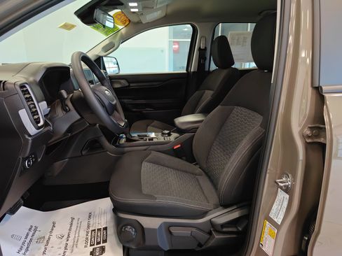 Used 2025 Ford Ranger XL w/ Trailer Tow Package image 11