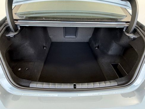 New 2026 BMW 740i w/ Premium Package image 31