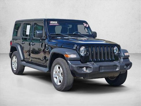 Used 2023 Jeep Wrangler Sport S image 3