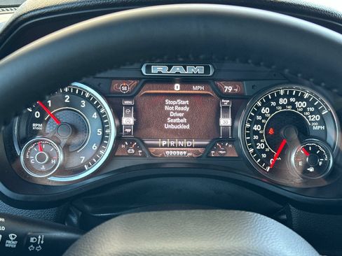 Used 2022 RAM 1500 Big Horn AWD/4WD image 23