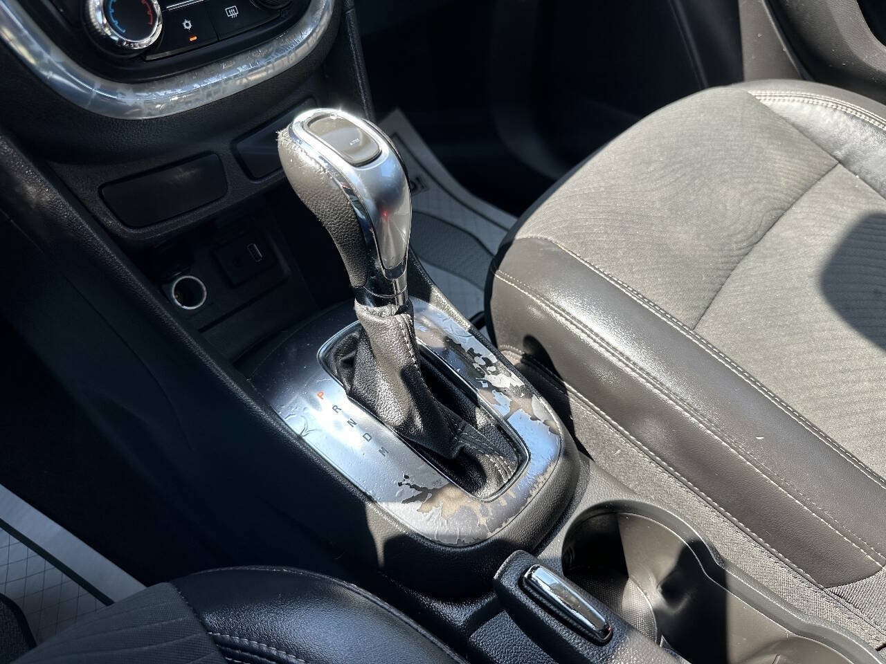 Used 2014 Buick Encore FWD image 26