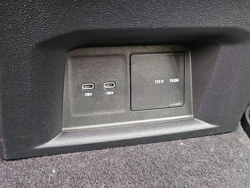 Used 2023 Volkswagen Atlas Cross Sport SEL AWD/4WD image 23