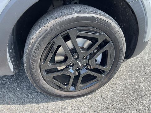 Used 2023 Kia Telluride EX X-Line AWD/4WD image 13