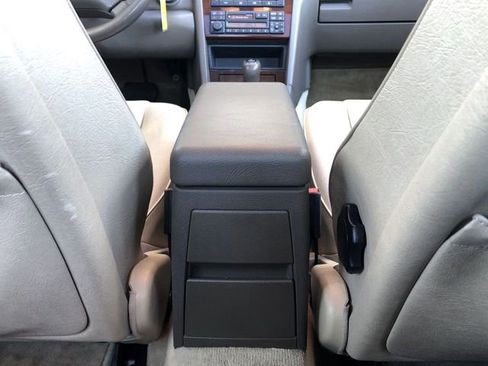 Used 1997 Mercedes-Benz C 230 image 18