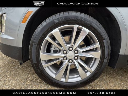 Used 2025 Cadillac XT5 Premium Luxury image 29