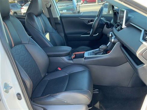 Used 2024 Toyota RAV4 Adventure image 17