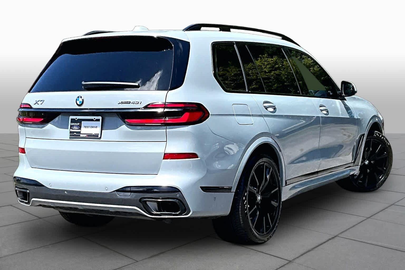Used 2026 BMW X7 xDrive40i w/ Executive Package AWD/4WD image 13