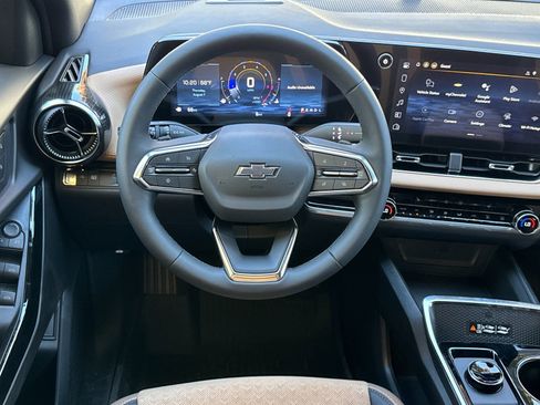 New 2026 Chevrolet Equinox ACTIV w/ LPO, Floor Liner Package image 15