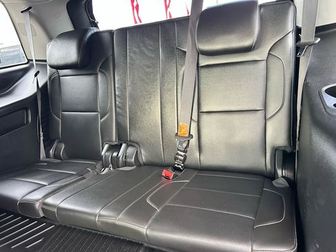 Used 2019 Chevrolet Tahoe Premier AWD/4WD image 17
