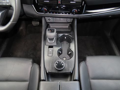 Used 2023 Nissan Rogue SL w/ SL Premium Package image 24