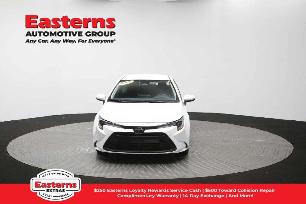 Used 2026 Toyota Corolla LE FWD image 51
