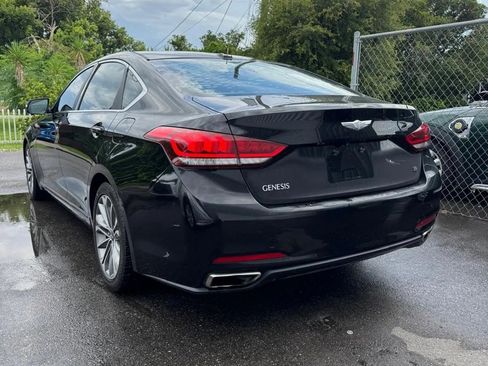 Used 2015 Hyundai Genesis 3.8 RWD image 4