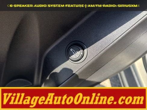 Used 2019 Chevrolet Equinox LT AWD/4WD image 13