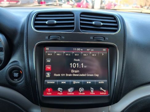 Used 2018 Dodge Journey Crossroad AWD/4WD image 23