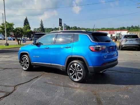 Used 2023 Jeep Compass Limited AWD/4WD image 3