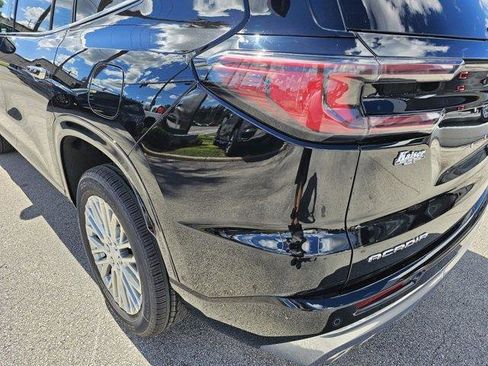 New 2026 GMC Acadia Denali w/ Super Cruise Package image 13