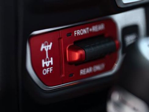 Used 2022 Jeep Wrangler Unlimited Rubicon 4xe w/ Safety Group image 23