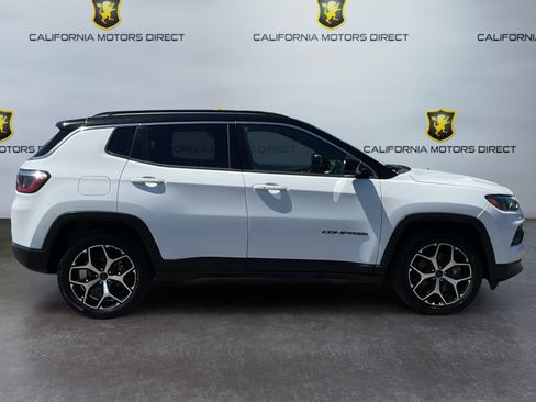 Used 2025 Jeep Compass Limited AWD/4WD image 4