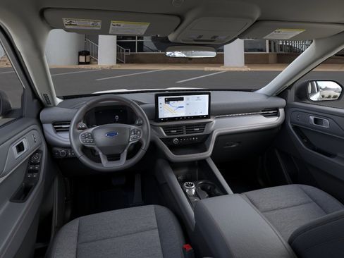 New 2026 Ford Explorer Active RWD image 9