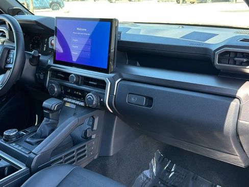 Used 2025 Toyota 4Runner TRD Off-Road Premium w/ Tow Technology Package image 43