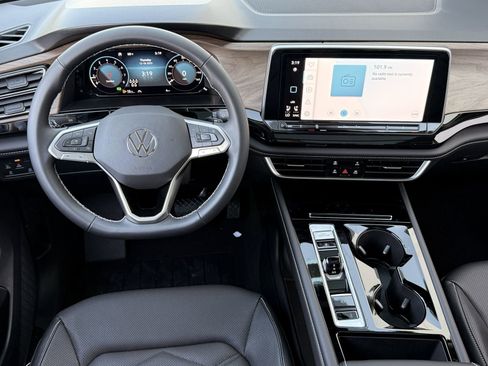 New 2026 Volkswagen Atlas SE image 11