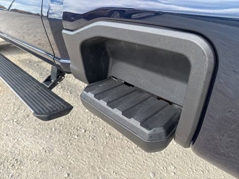 Used 2024 Ford F250 Lariat w/ Chrome Package image 14