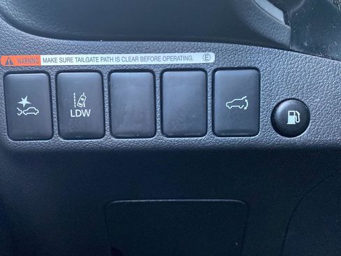 Used 2022 Mitsubishi Outlander SEL AWD/4WD image 35