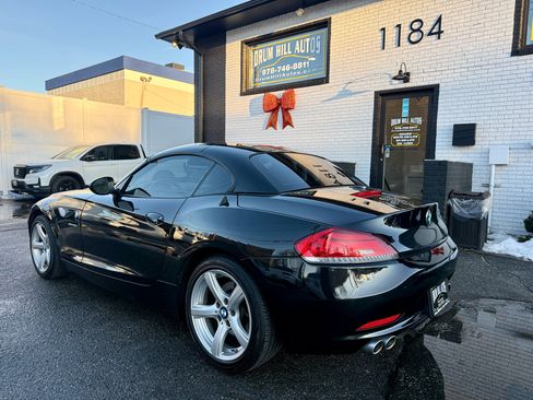 Used 2009 BMW Z4 sDrive30i image 3