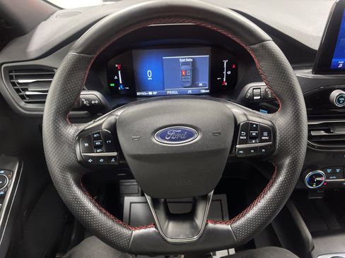 Used 2025 Ford Escape ST-Line Select image 31