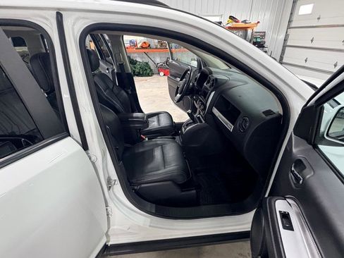 Used 2017 Jeep Compass High Altitude image 18