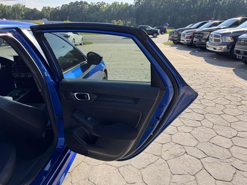 Used 2023 Honda Civic Sport image 13