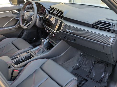 New 2025 Audi Q3 2.0T Premium Plus image 9