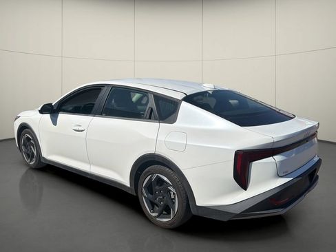 Used 2025 Kia K4 EX FWD image 5