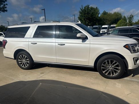 Used 2018 Ford Expedition Max Limited w/ Equipment Group 301A RWD image 3