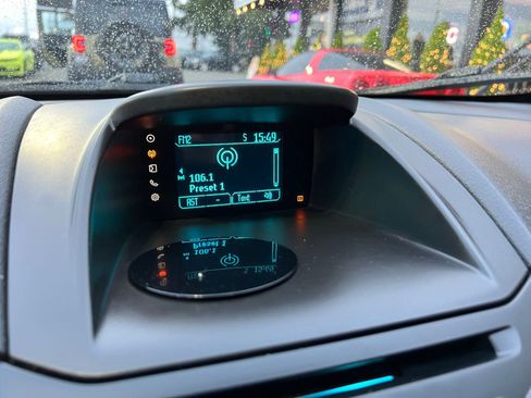 Used 2017 Ford Fiesta SE image 22